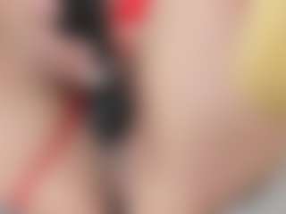 Live cam show with Aliicee-Green - Fingering MILF on LiveSexCams6