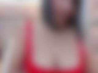 Live cam show with Aliicee-Green - Blonde Hair MILF on Camsoda