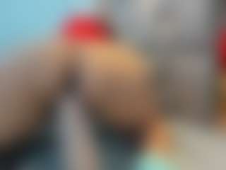 Live cam show with Aliicee-Green - Middle Aged on SquirtSoMuch