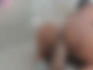 Live cam show with Aliicee-Green - Mature on camwithhim.com