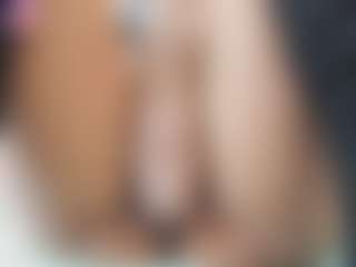 Live cam show with Aliicee-Green - Mature on Soda Cam