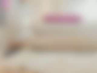 Live cam show with Aliicee-Green - Big Tits MILF on madthumbs