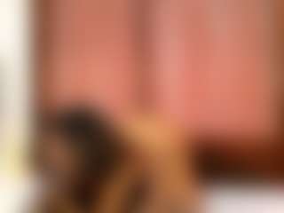 BLACK-ROSSE1's Live Sex Cam Show