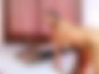 BLACK-ROSSE1's Live Sex Cam Show