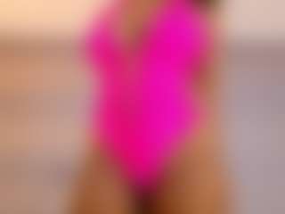 BLACK-ROSSE1's Live Sex Cam Show