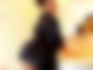 BLACK-ROSSE1's Live Sex Cam Show