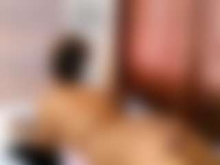 BLACK-ROSSE1's Live Sex Cam Show