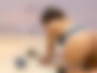 BLACK-ROSSE1's Live Sex Cam Show