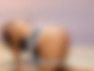 BLACK-ROSSE1's Live Sex Cam Show