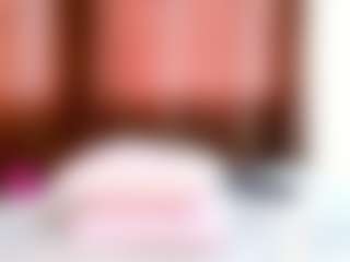 BLACK-ROSSE1's Live Sex Cam Show