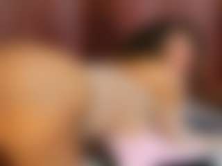 BLACK-ROSSE1's Live Sex Cam Show