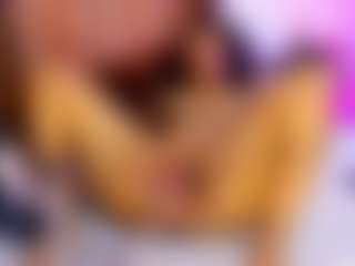 BLACK-ROSSE1's Live Sex Cam Show