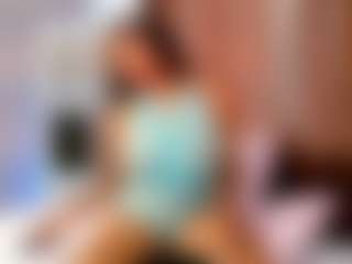 BLACK-ROSSE1's Live Sex Cam Show