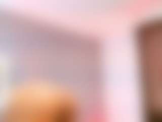 BLACK-ROSSE1's Live Sex Cam Show