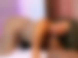 BLACK-ROSSE1's Live Sex Cam Show