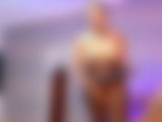 BLACK-ROSSE1's Live Sex Cam Show