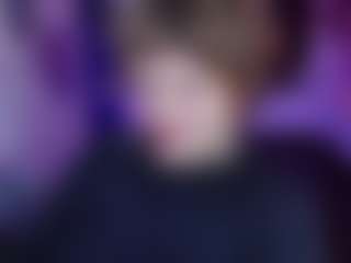 Live cam show with KENZIESHARIK - Teen (18+) on CamwithHer