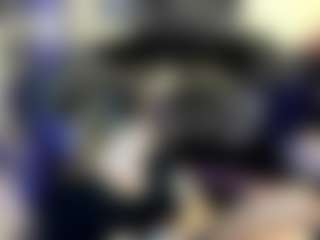 Live cam show with lunalovelyy - Flashing on AdultVida.com
