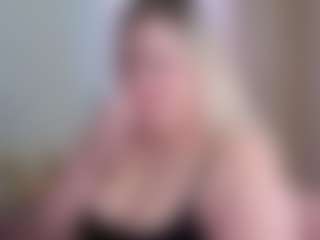 Piggy Rose's Live Sex Cam Show