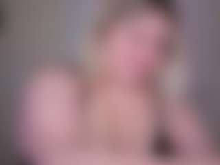 Piggy Rose's Live Sex Cam Show
