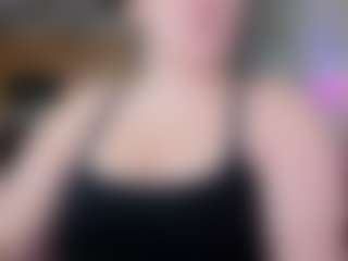 Piggy Rose's Live Sex Cam Show