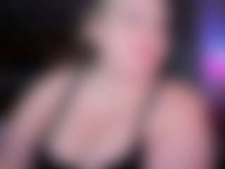 Piggy Rose's Live Sex Cam Show