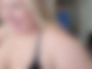 Live cam show with Piggy Rose - Cute on nudelive.tv