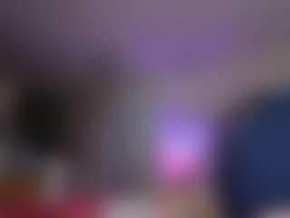 Live cam show with Piggy Rose - Young Adult on Camming Site