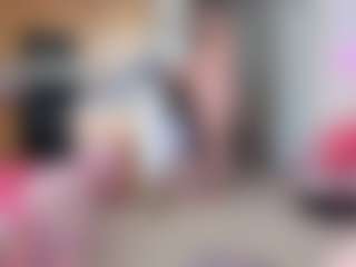 Live cam show with Piggy Rose - Big Ass on Camsoda