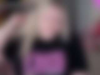 Live cam show with Piggy Rose - Blonde Hair on SpankPalCams