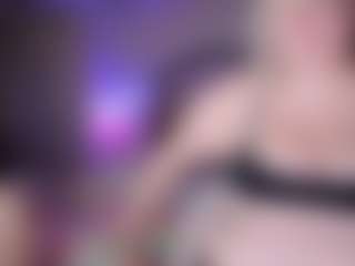 Piggy Rose's Live Sex Cam Show
