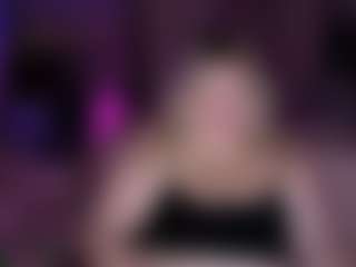 Live cam show with Piggy Rose - White Blonde Hair on Dolls Live | united states