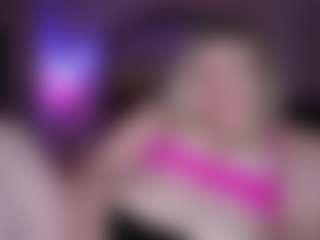 Piggy Rose 🐷🌹's Live Sex Cam Show