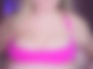 Piggy Rose 🐷🌹's Live Sex Cam Show