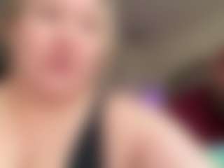 Piggy Rose 🐷🌹's Live Sex Cam Show