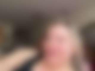 Piggy Rose 🐷🌹's Live Sex Cam Show