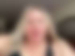 Piggy Rose 🐷🌹's Live Sex Cam Show