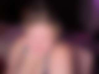 Piggy Rose 🐷🌹's Live Sex Cam Show