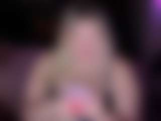 Piggy Rose 🐷🌹's Live Sex Cam Show