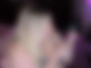 Live cam show with Piggy Rose 🐷🌹 - Bedroom on CamwithHer