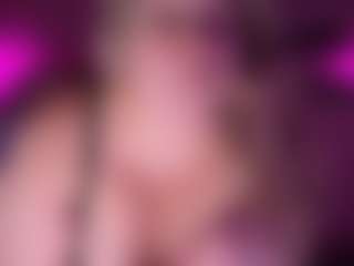 Piggy Rose 🐷🌹's Live Sex Cam Show