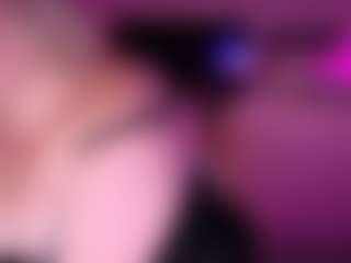 Piggy Rose 🐷🌹's Live Sex Cam Show
