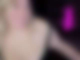 Piggy Rose 🐷🌹's Live Sex Cam Show