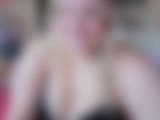 Piggy Rose 🐷🌹's Live Sex Cam Show