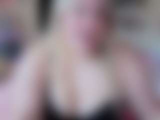 Piggy Rose 🐷🌹's Live Sex Cam Show
