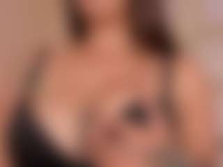 Aily Yozuko's Live Sex Cam Show