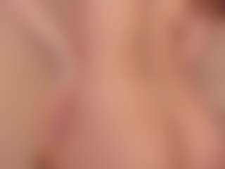 Aily Yozuko's Live Sex Cam Show