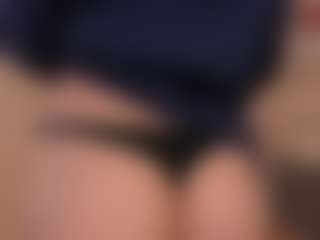 Live cam show with Aily Yozuko - Smoking on slutload