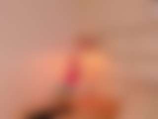 Live cam show with Aily Yozuko - Asian Petite on StripNow