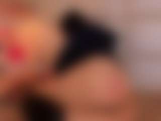 Aily Yozuko's Live Sex Cam Show